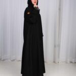 ⁦عباية دانتيل اسود بالأكمام والجوانب⁩ - الصورة ⁦12⁩
