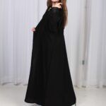 عباية سهم بدانتيل اسود