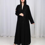 ⁦عباية سرداب الجاذبية السوداء بشك وخرز اسود⁩ - الصورة ⁦5⁩