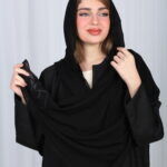 ⁦عباية ريش اسود و قيطان من اجناب⁩ - الصورة ⁦3⁩