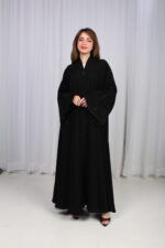 عباية غيث بتطريز اسود في اكمام