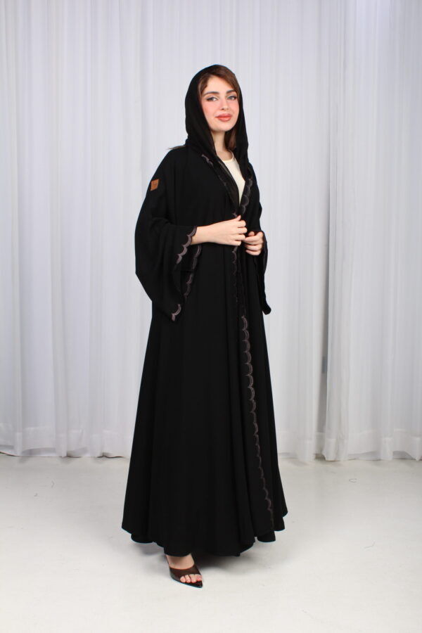 ⁦عباية لوسيندا شك موف على اطراف عباية⁩ - الصورة ⁦10⁩