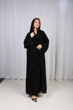 ⁦عباية الوشاح محدد بخط أسود في الأكمام بشك و تطريز أسود⁩ - الصورة ⁦3⁩