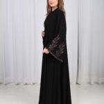 ⁦عباية غيث بتطريز نحاسي في اكمام⁩ - الصورة ⁦8⁩