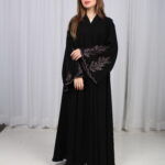 ⁦عباية غيث بتطريز نحاسي في اكمام⁩ - الصورة ⁦5⁩