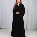 ⁦عباية ذكرى بشك اسود على الاكمام⁩ - الصورة ⁦6⁩