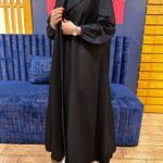 ⁦عبايه اماراتي بليزر مميز و اكمام مطرزه بلكحلي⁩ - الصورة ⁦7⁩