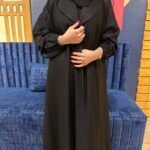 عبايه اماراتي بليزر مميز و اكمام مطرزه بلكحلي