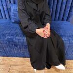 ⁦عبايه اماراتي بليزر مميز و اكمام مطرزه بلكحلي⁩ - الصورة ⁦3⁩