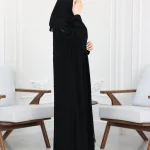 عباية لوسين باللؤلؤ الأسود