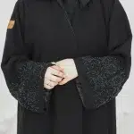 ⁦عباية أجوان بشك اسود على اكمام⁩ - الصورة ⁦2⁩