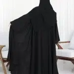 ⁦عباية كلوش بشك اسود محددة⁩ - الصورة ⁦4⁩