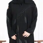 ⁦عباية شهد كريب بشك اسود باوراق شجرة⁩ - الصورة ⁦2⁩