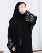 ⁦عباية أجوان بشك عنابي على اكمام⁩ - الصورة ⁦4⁩