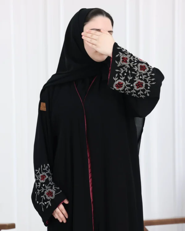 ⁦عباية أجوان بشك عنابي على اكمام⁩ - الصورة ⁦4⁩