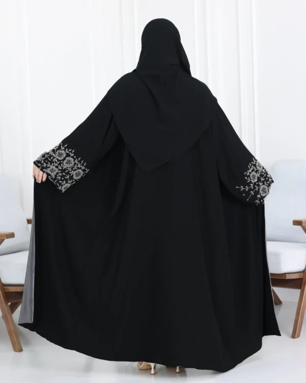 ⁦عباية أجوان بشك رمادي على اكمام⁩ - الصورة ⁦3⁩