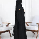 ⁦عباية أحلام كلوش مزينة بخيوط مخفية اسود ناعم 0819⁩ - الصورة ⁦3⁩