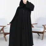 عباية ساده مغلقه بزراير مزينه نص كلوش محدد من الأكمام واجناب