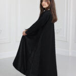 عباية بناتي مندمجة بكتان مخطط ابيض