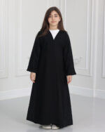 ⁦عباية بناتي مندمجة بكتان مخطط ابيض⁩ - الصورة ⁦2⁩