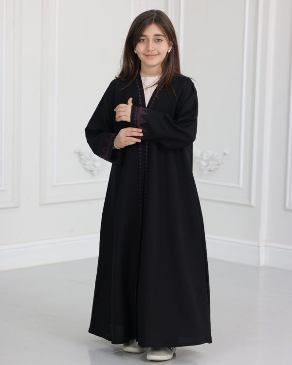 عباية بناتي بتطريز ارى بلون موف