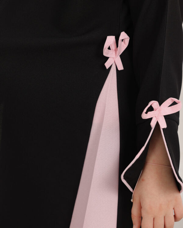 ⁦عباية بناتي فيونكة بلون وردي⁩ - الصورة ⁦6⁩