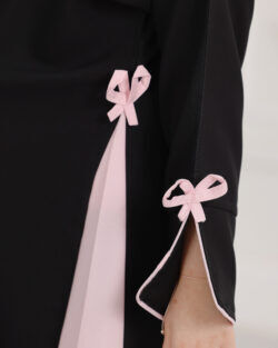 عباية بناتي فيونكة بلون وردي