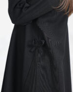 ⁦عباية بناتي فيونكة بلون اسود⁩ - الصورة ⁦4⁩