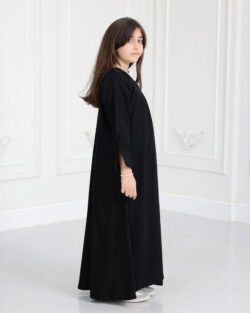 عباية بناتي فيونكة بلون اسود