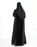 ⁦عباية مخمل مدمجة من اطرف بدانتيل⁩ - الصورة ⁦7⁩