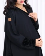 عباية كلوش مندمج من اطراف بمخمل منقش
