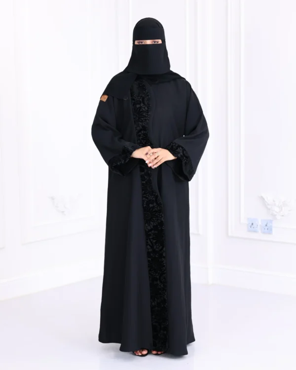 ⁦عباية سراميك محددة بمخمل منقش⁩ - الصورة ⁦3⁩