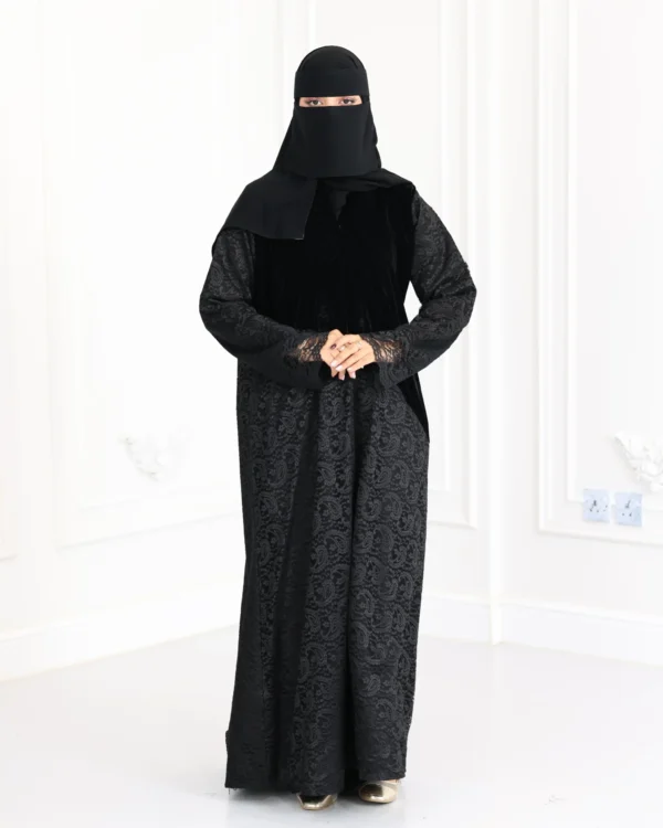 ⁦عباية مخمل مندمجة بدانتيل من اسفل عباية⁩ - الصورة ⁦6⁩