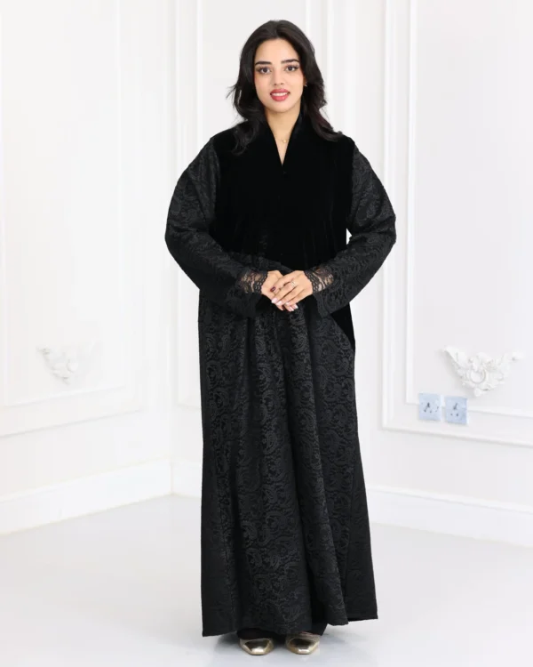 ⁦عباية مخمل مندمجة بدانتيل من اسفل عباية⁩ - الصورة ⁦7⁩