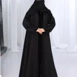 ⁦عباية كلوش بكم منفصل و مخمل منقش⁩ - الصورة ⁦2⁩