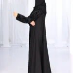 ⁦عباية كلوش بكم منفصل و مخمل منقش⁩ - الصورة ⁦3⁩