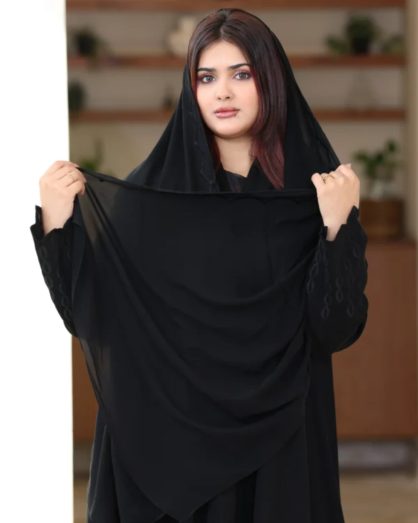 زارينا | متجر زارينا للعبايات والجلابيات توصيل سريع لجميع مدن المملكة