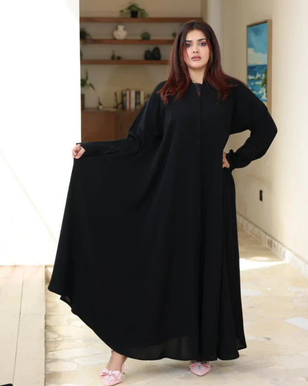 زارينا | متجر زارينا للعبايات والجلابيات توصيل سريع لجميع مدن المملكة