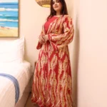 جلابيه احمر خليجيه بشك ترتر و فصوص ذهبي