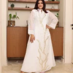 جلابيه ابيض خليجيه بلياقه بشك