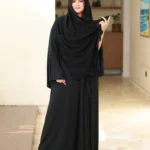 ⁦عباية كلوش لف محددة بكحلي⁩ - الصورة ⁦3⁩