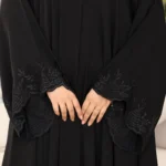 ⁦عباية قمر مطرزه بالاسود⁩ - الصورة ⁦4⁩