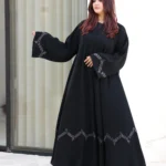 عباية دبل كلوش مطرزة بنحاسي على اكمام و اسفل 0895