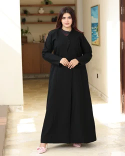 عباية بليزر اسود من امام قصة موج