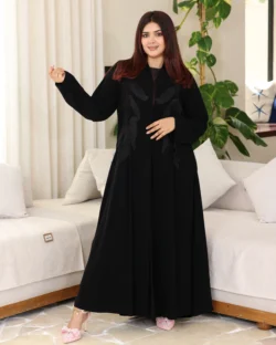 عباية غادة الفخامة مطرزه باسود